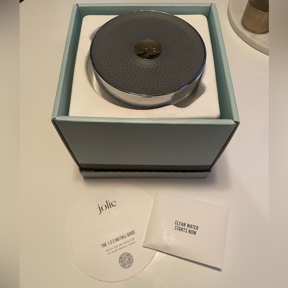 Jolie filtered shower head - New in box